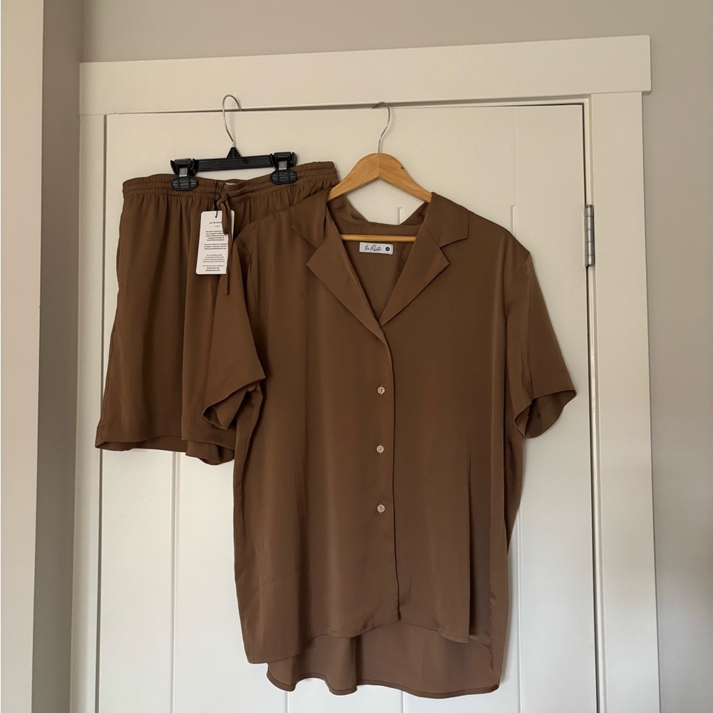 Mocha shorts set
